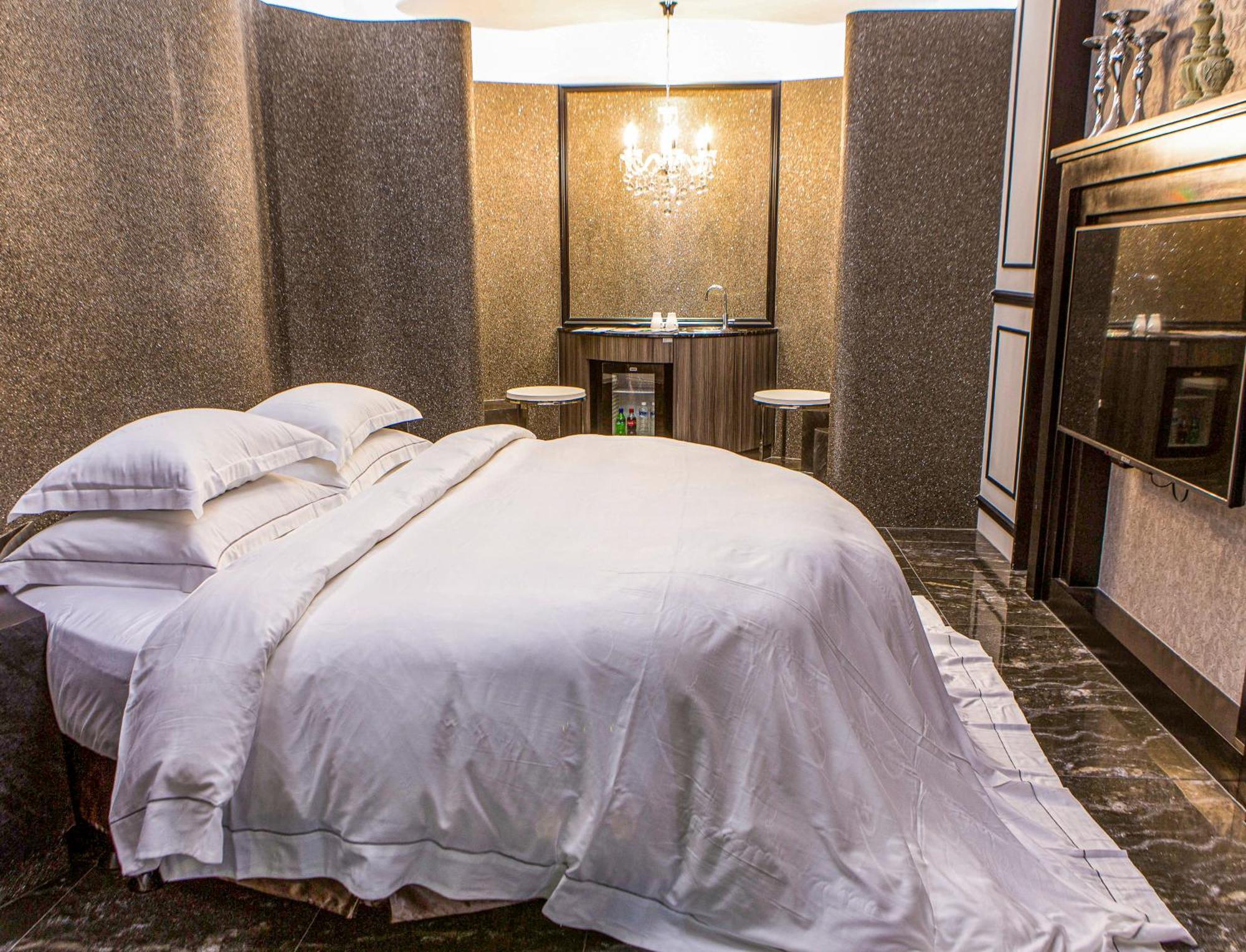 All-Ur Boutique Motel - Xinzhuang Branch Екстериор снимка